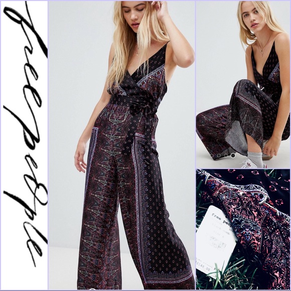 Free People Pants - 🎉2XHP ❤️🆕Free People Blk Cabbage Rose Jumpsuit
